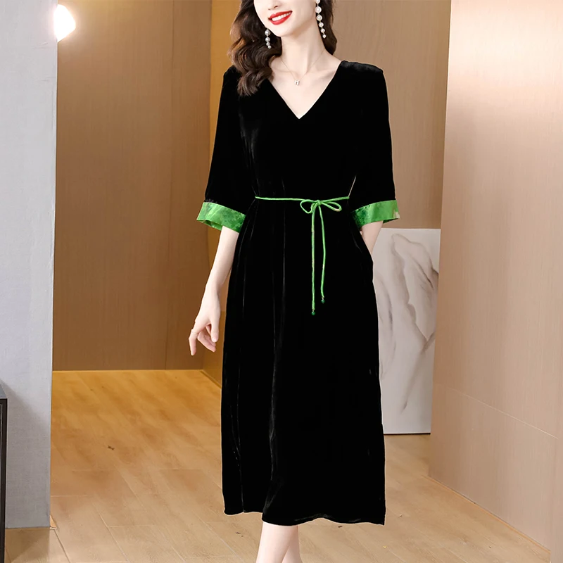 Autumn Floral Velvet Casual 5XL Midi Dress Winter Korean Vintage Hooded Maxi Dress 2025 Elegant Office Party Evening Vestidos
Autumn Floral Velvet Casual 5XL Midi Dress Winter Korean Vintage Hooded Maxi Dress 2025 Elegant Office Party Evening Vestidos