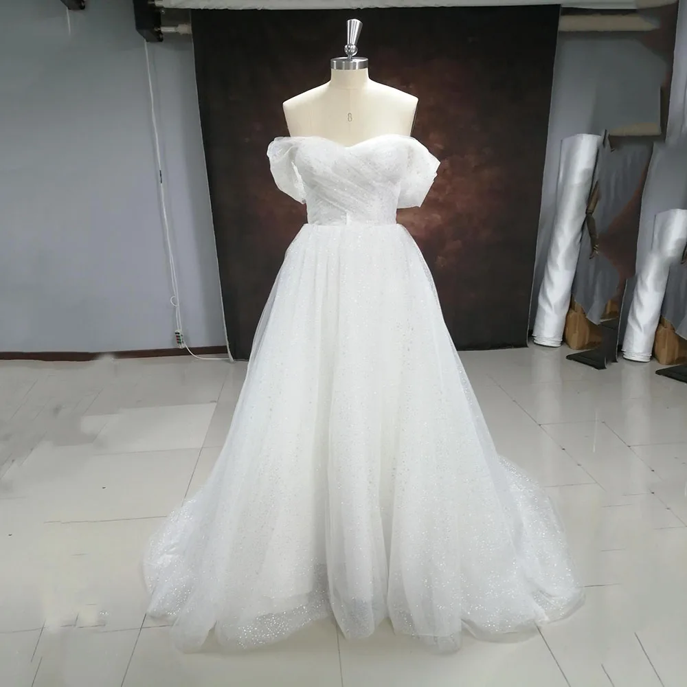 Off Shoulder Glitter Tulle Wedding Dresses Sweetheart Straps Bridal Gowns For Bride Robe De Mariée Beach Sweep Train For Women
Off Shoulder Glitter Tulle Wedding Dresses Sweetheart Straps Bridal Gowns For Bride Robe De Mariée Beach Sweep Train For Women
