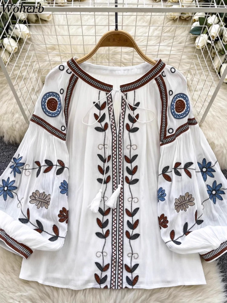 Camisas De Mujer 2022, свободные рубашки с рукавами-фонариками, летние блузки с инди-фолк-вышивкой, модные винтажные бандажные белые блузки, топы
Camisas De Mujer 2022, свободные рубашки с рукавами-фонариками, летние блузки с инди-фолк-вышивкой, модные винтажные бандажные белые блузки, топы