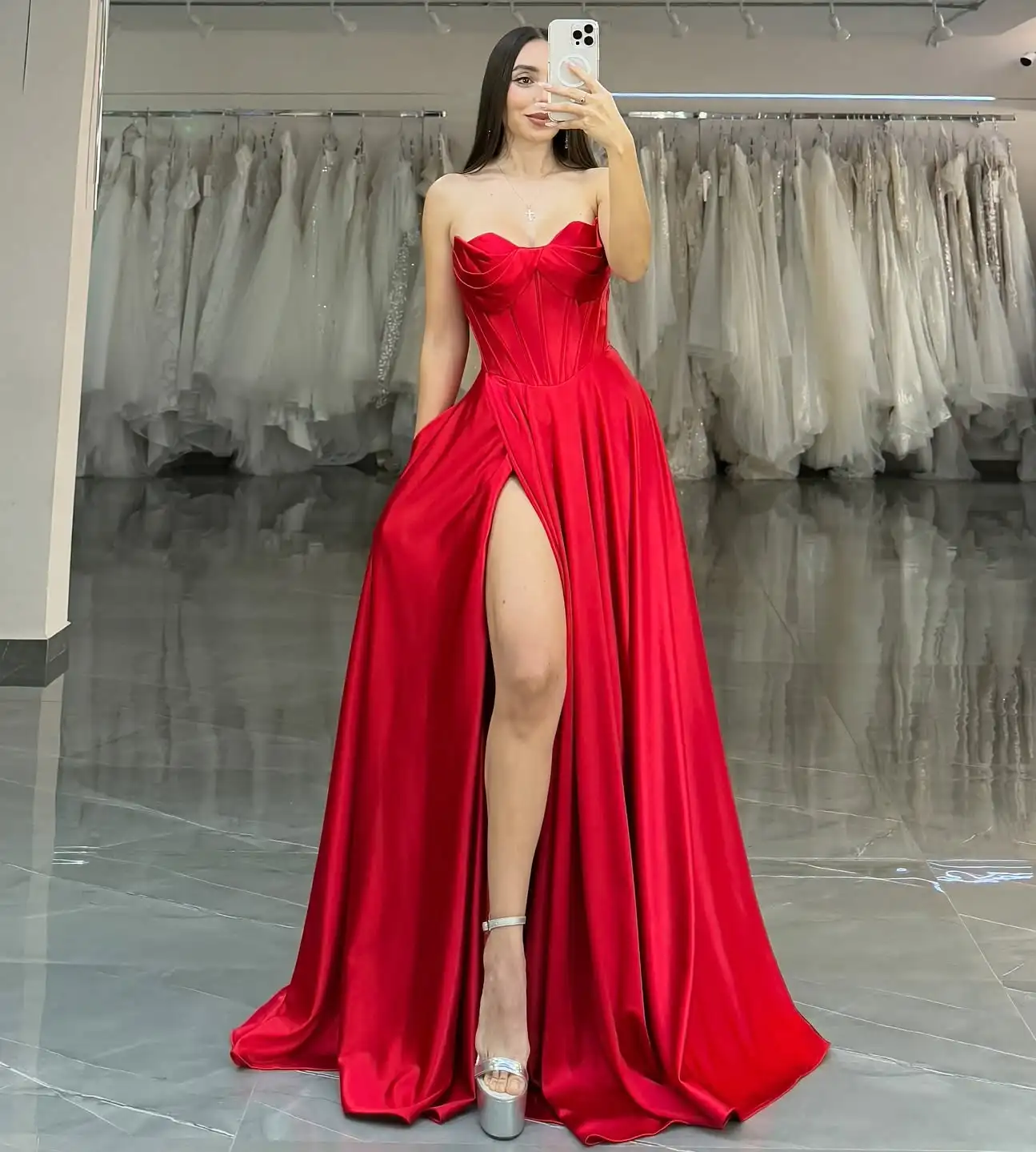 Customized Temperament Satin A-Line Evening Dresses Strapless Sleeveless Panel Train Red Bespoke Occasion Gowns Exquisite
Customized Temperament Satin A-Line Evening Dresses Strapless Sleeveless Panel Train Red Bespoke Occasion Gowns Exquisite