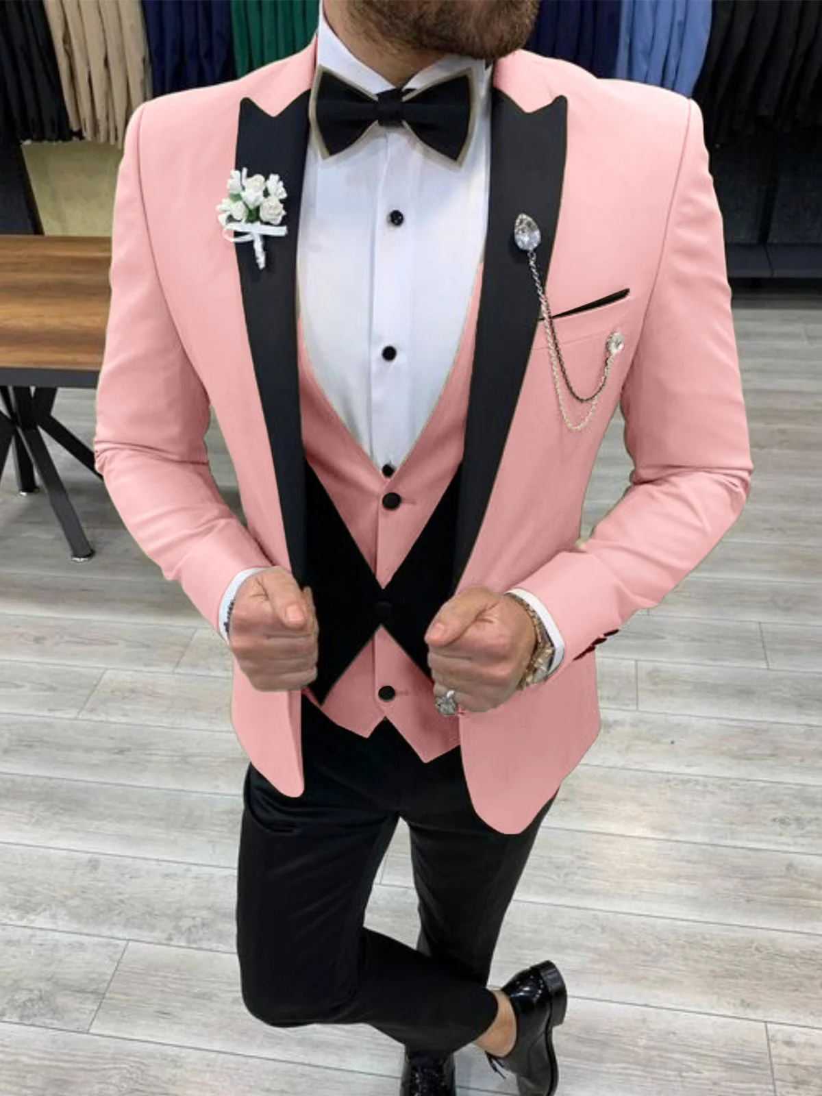 Свадебный мужской костюм Slim Fit, однотонный смокинг с остроконечными лацканами, костюм из трех предметов для мужчин, повседневные пиджаки и брюки и жилет, блейзер Masculino Ropa
Свадебный мужской костюм Slim Fit, однотонный смокинг с остроконечными лацканами, костюм из трех предметов для мужчин, повседневные пиджаки и брюки и жилет, блейзер Masculino Ropa