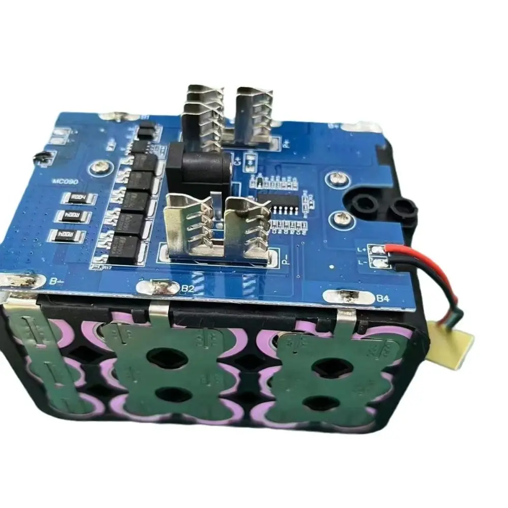 21V 5S Battery Protection Board 6MOS Design 25A/30A Rating Lithium Battery Protection Li-Ion Technology Protection Circuit
21V 5S Battery Protection Board 6MOS Design 25A/30A Rating Lithium Battery Protection Li-Ion Technology Protection Circuit