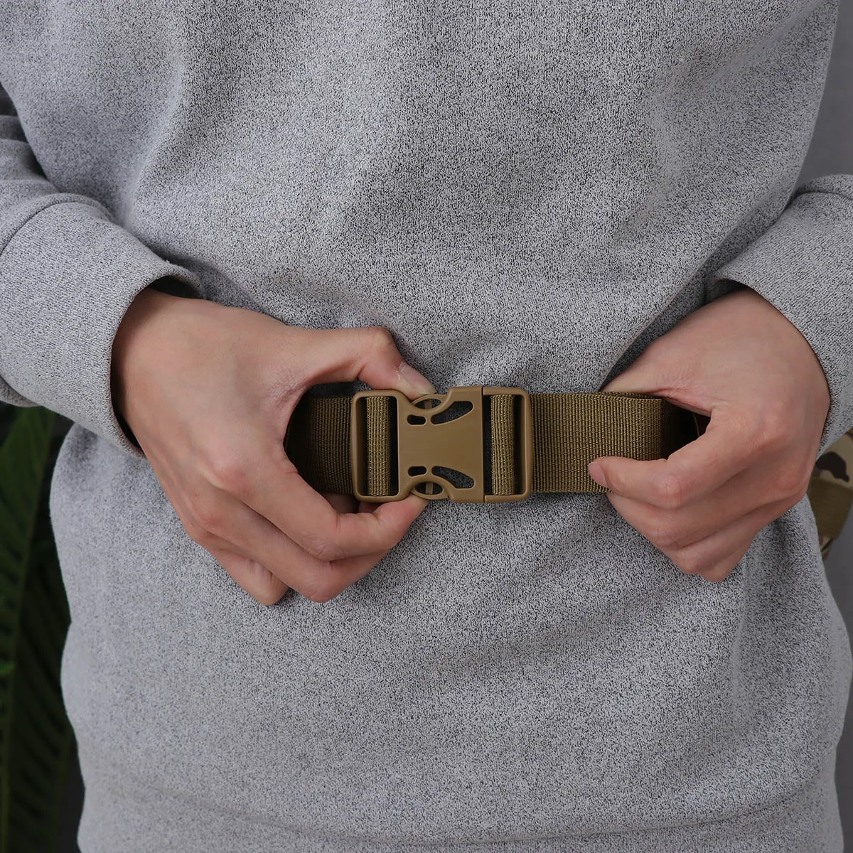 1Pcs Fishing Bag Large Capacity Multi-Pocket Reinforced Stitching Water-Resistant Nylon Adjustable Shoulder Strap Fishing Gear
1Pcs Fishing Bag Large Capacity Multi-Pocket Reinforced Stitching Water-Resistant Nylon Adjustable Shoulder Strap Fishing Gear