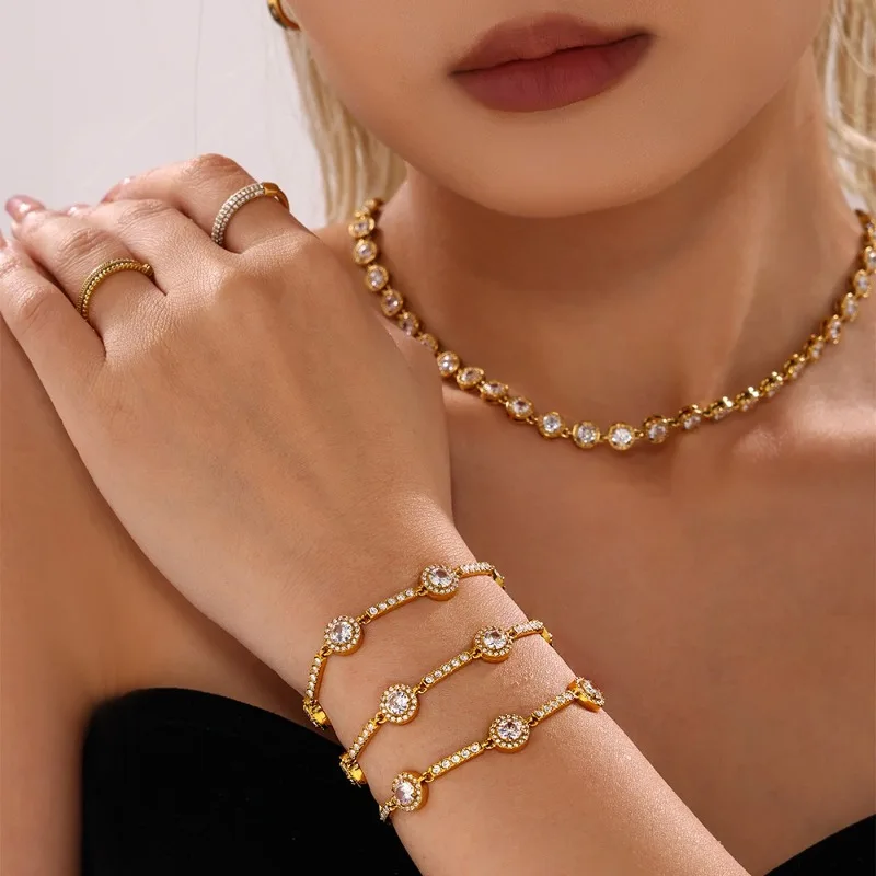 Women's Stainless Steel Bracelet 18K Gold Plated Chain Jewelry with Shiny Zircon Heart Luxury Gift
Women's Stainless Steel Bracelet 18K Gold Plated Chain Jewelry with Shiny Zircon Heart Luxury Gift