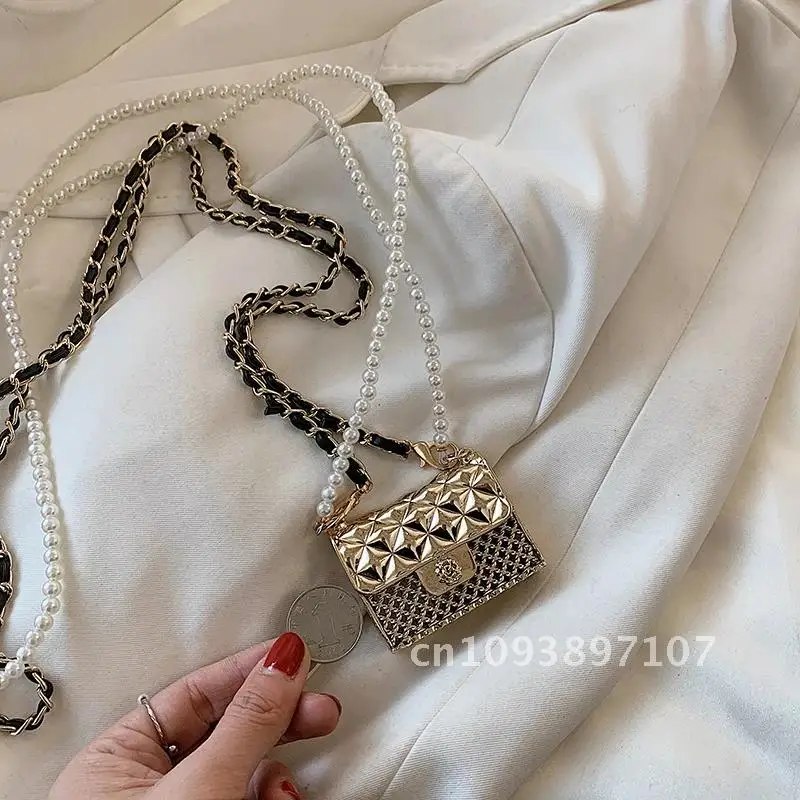 Super Mini Metal Crossbody Bags For Fashion 2021 Chain Female Trendy Women Luxury Shoulder Beading Designer Handbags
Super Mini Metal Crossbody Bags For Fashion 2021 Chain Female Trendy Women Luxury Shoulder Beading Designer Handbags