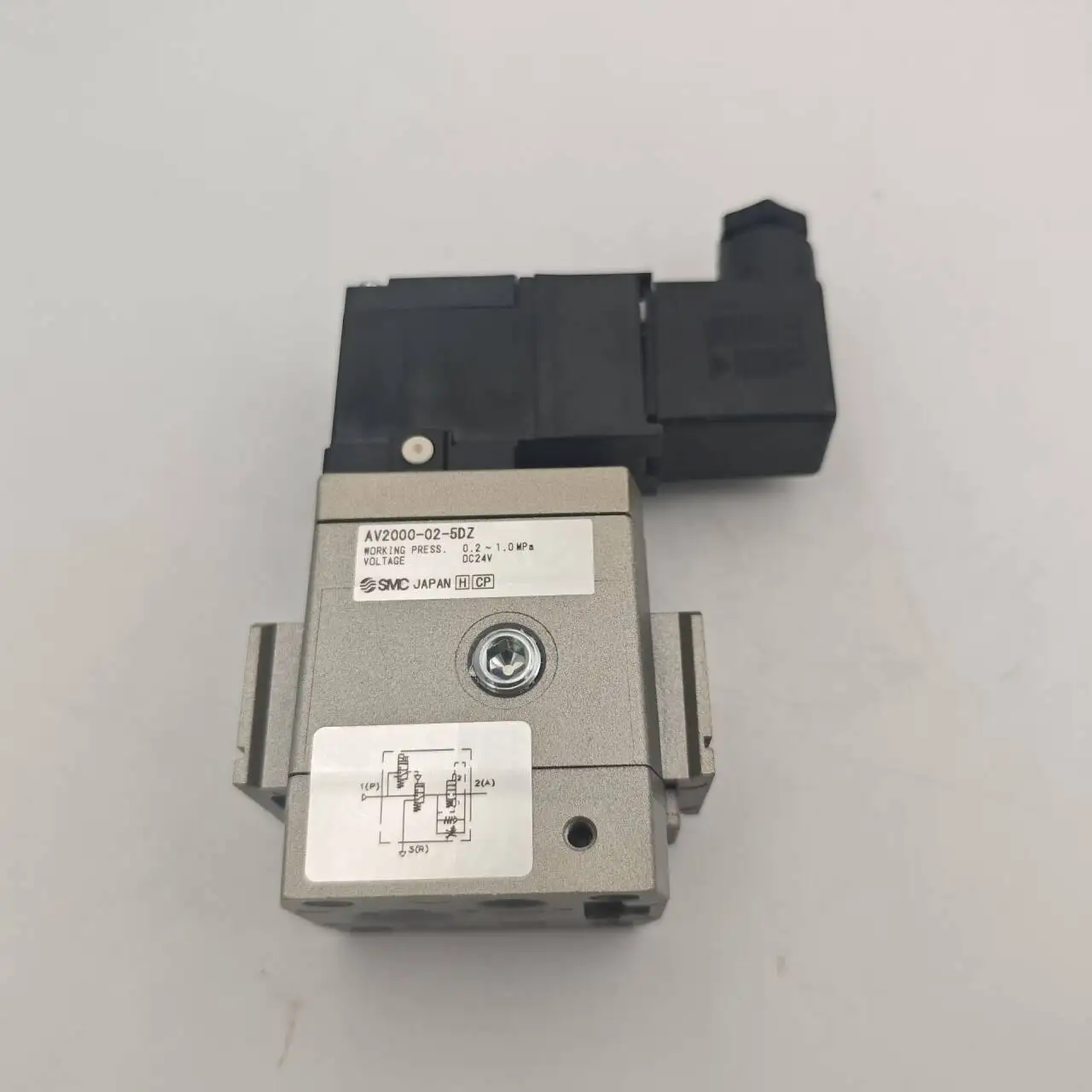 Genuine SMC Solenoid Valve AV2000/AV3000/AV4000/AV5000--02/03/04-5DB/5DC/5DZB/5GB/5GS/5DZ Pneumatic Solenoid Valve
Genuine SMC Solenoid Valve AV2000/AV3000/AV4000/AV5000--02/03/04-5DB/5DC/5DZB/5GB/5GS/5DZ Pneumatic Solenoid Valve