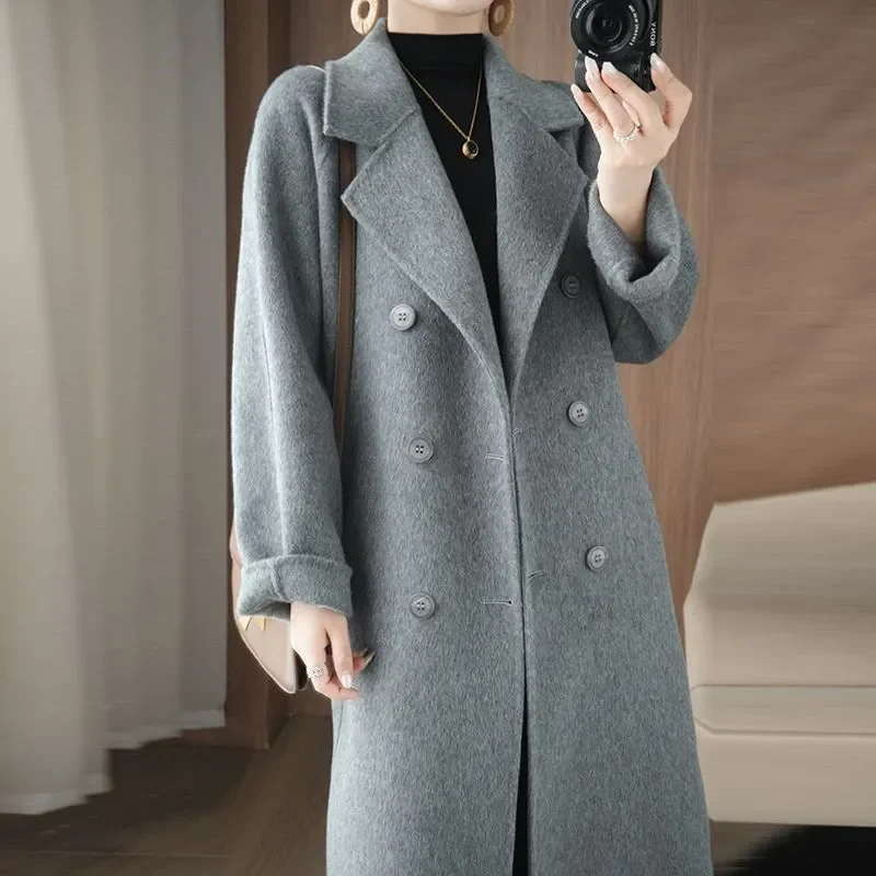 Осень 2024, весенний новый шерстяной двусторонний шерстяной плащ, женское пальто, высокоэкратное двубортное длинное свободное шерстяное пальто
Осень 2024, весенний новый шерстяной двусторонний шерстяной плащ, женское пальто, высокоэкратное двубортное длинное свободное шерстяное пальто
