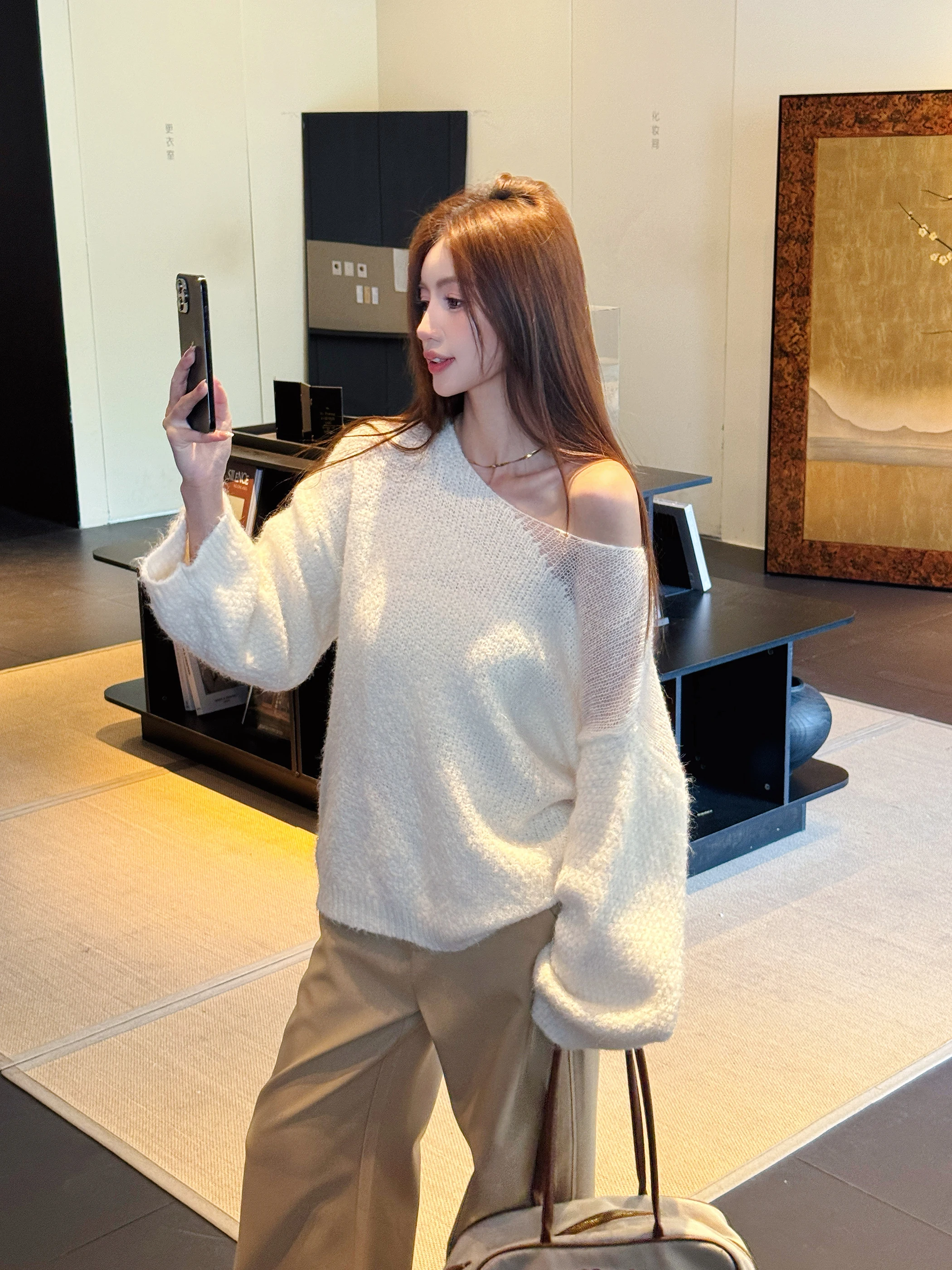 Soft White Loose Long Sve Women's Knitted Sweater oulder Bared Spring Casual round Ne Casual Sle Batwing Sve
Soft White Loose Long Sve Women's Knitted Sweater oulder Bared Spring Casual round Ne Casual Sle Batwing Sve