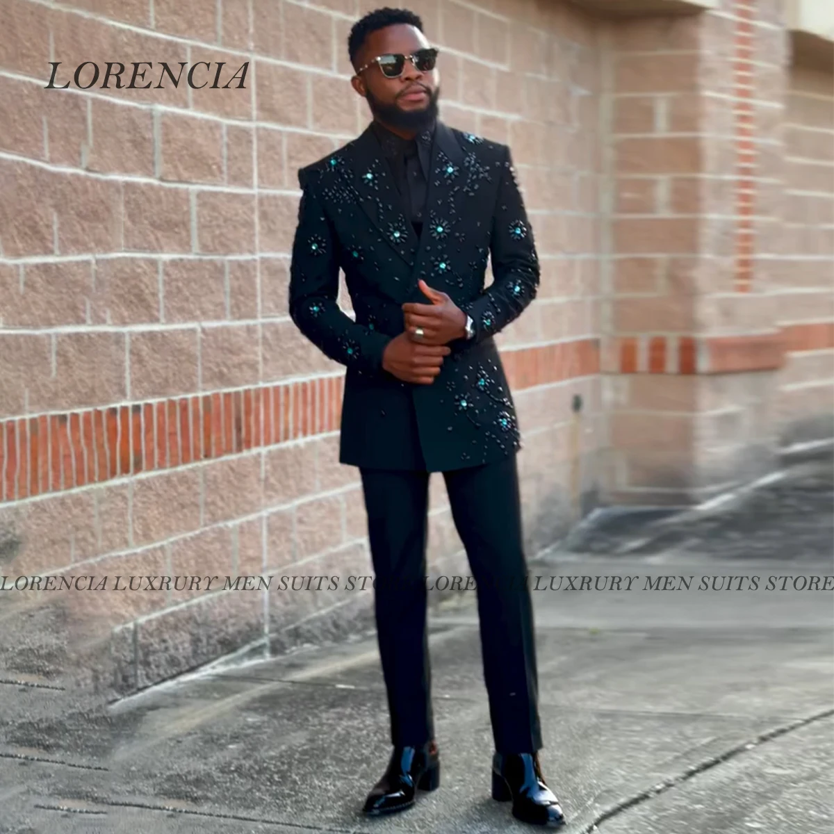 Customized Crystals Men Suits 2 Pieces Set Shawl Lapel Groom Wedding Diamond Tuxedos Male Prom Blazers trajes para hombre
Customized Crystals Men Suits 2 Pieces Set Shawl Lapel Groom Wedding Diamond Tuxedos Male Prom Blazers trajes para hombre