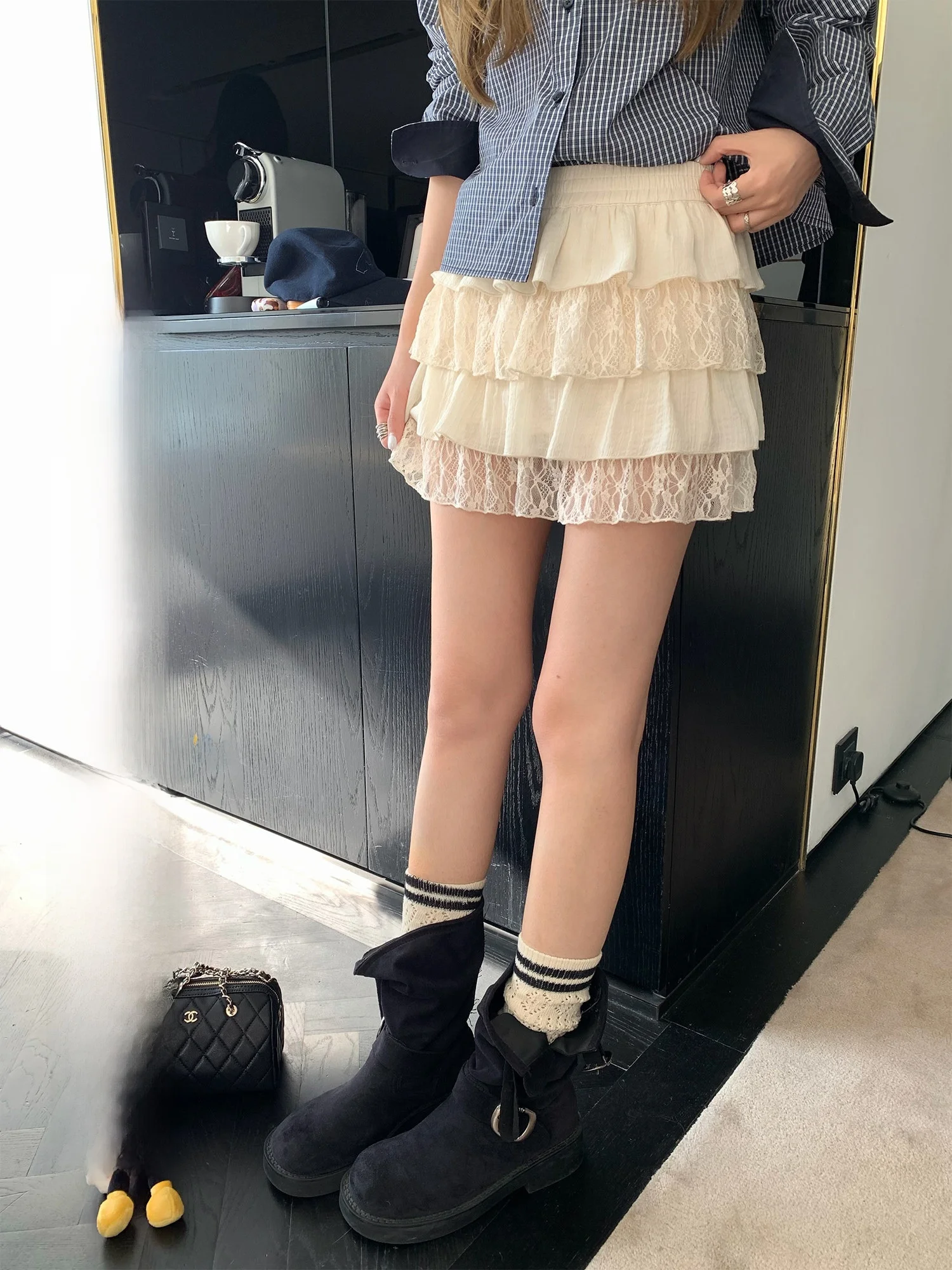 Yuzuqi Girl's Dream Heavy Embellished Short Lace Puffy Half Skirt Cake Style Skirt Casual Style mid Waist Design
Yuzuqi Girl's Dream Heavy Embellished Short Lace Puffy Half Skirt Cake Style Skirt Casual Style mid Waist Design