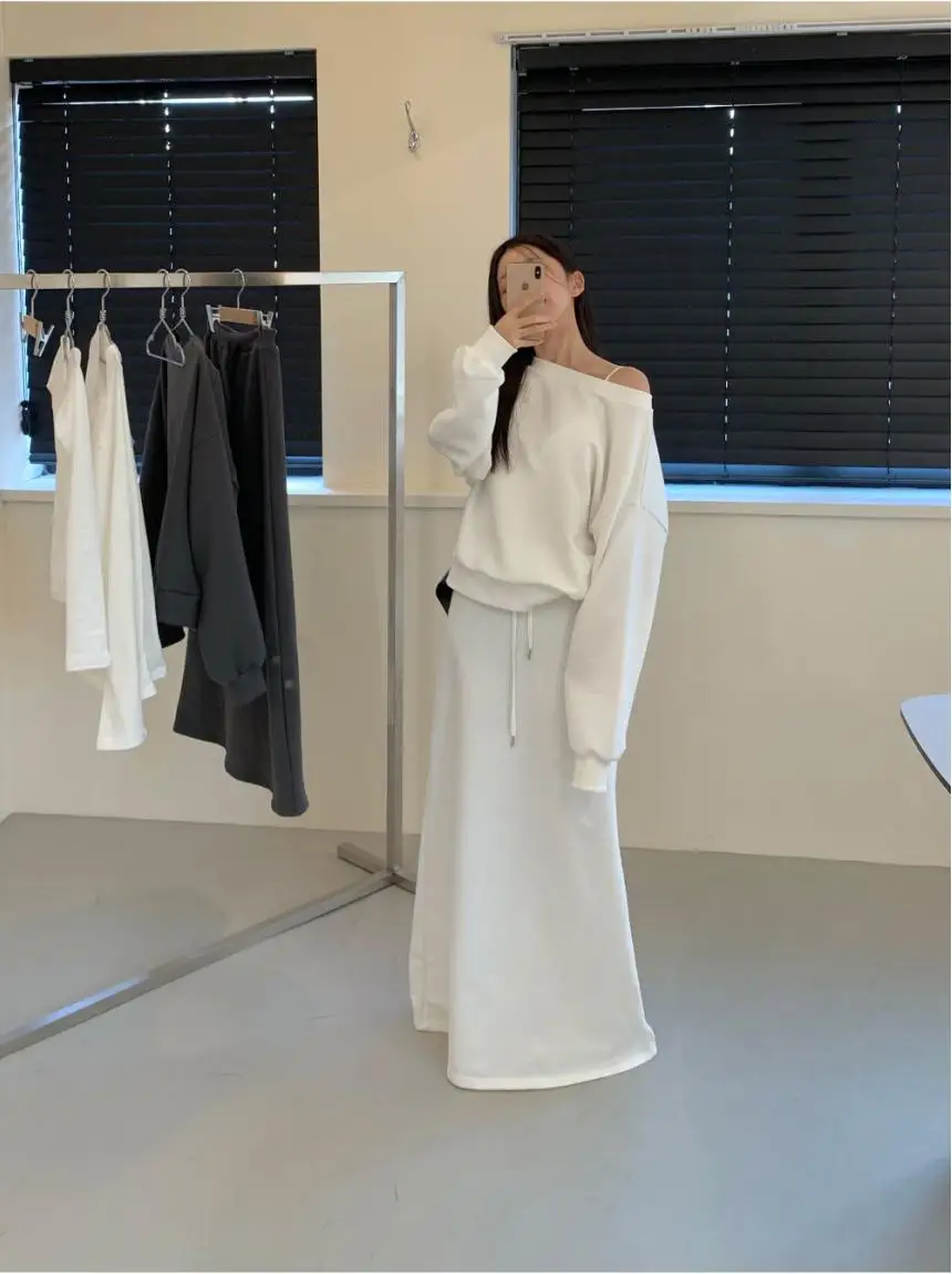Women's Long Sleeve Sweatshirt Set High Waist Skirt Two Piece Suit Spring Autumn Casual Chic Fashion Ensemble
Women's Long Sleeve Sweatshirt Set High Waist Skirt Two Piece Suit Spring Autumn Casual Chic Fashion Ensemble