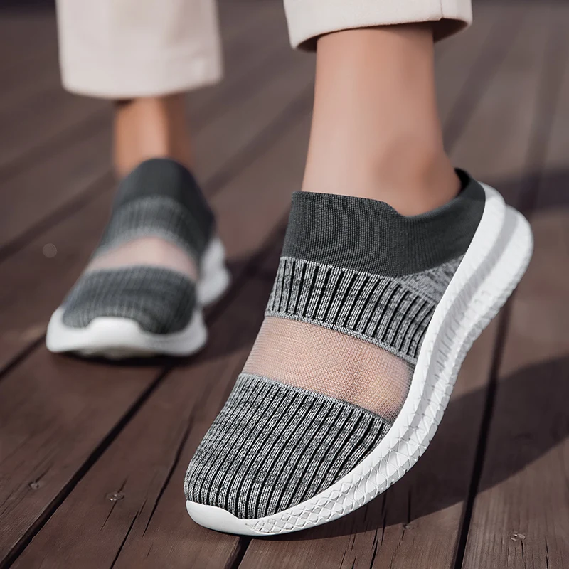 Women Walking Sneakers Loafers Shoes Fitness Slippers Sport Light Comfortable Breathable Black Walking Tenis Size 36-43
Women Walking Sneakers Loafers Shoes Fitness Slippers Sport Light Comfortable Breathable Black Walking Tenis Size 36-43