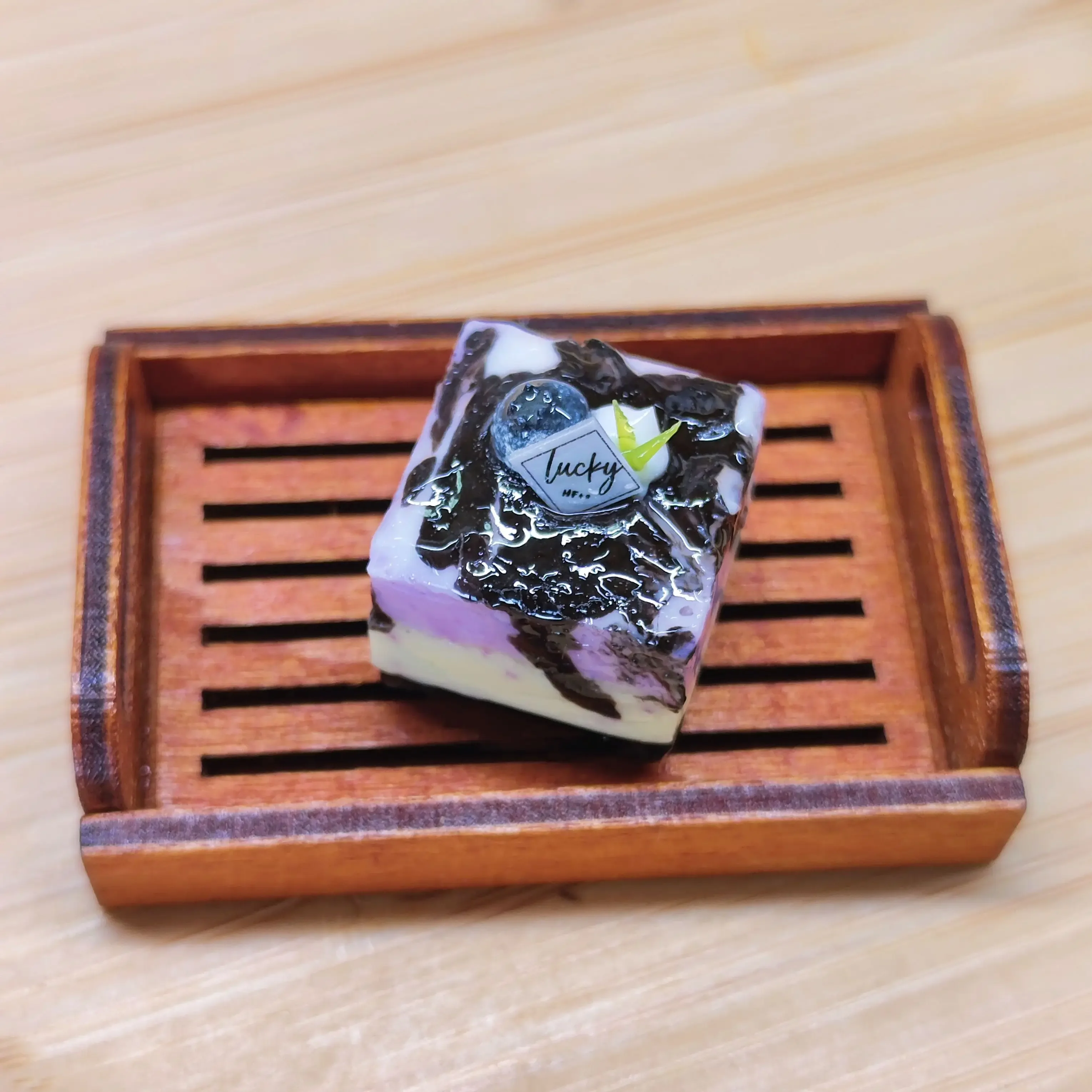 Blueberry cheesecake keycap simulation cross shaft edible game DIY personalized niche handmade clay handmade keycap
Blueberry cheesecake keycap simulation cross shaft edible game DIY personalized niche handmade clay handmade keycap
