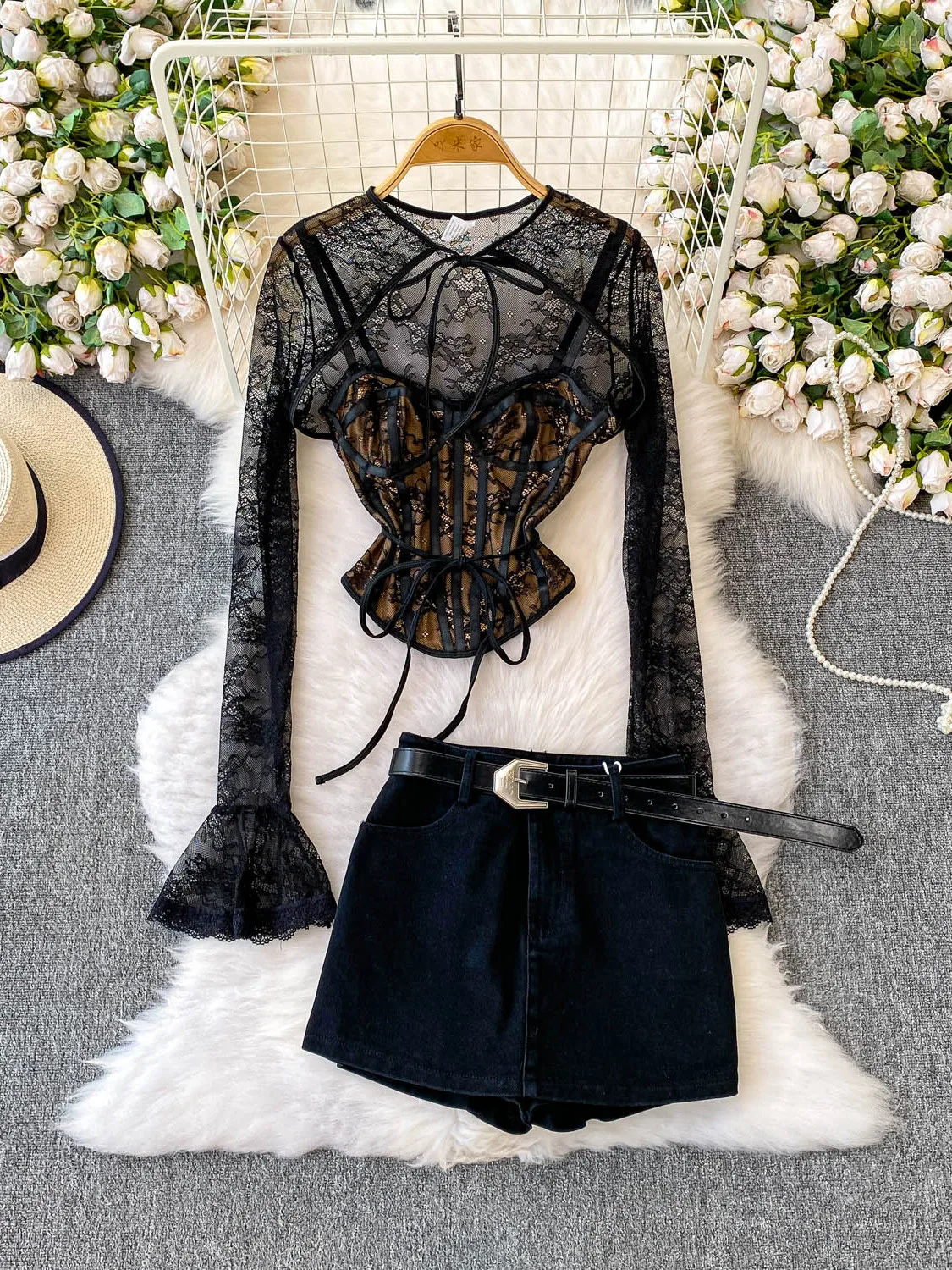 Pure Desire Sexy See-tough Lace Bell Sve ort Cardigan Coat Belt High Waist Slimming ort Skirt Two-piece Set Hot Girl
Pure Desire Sexy See-tough Lace Bell Sve ort Cardigan Coat Belt High Waist Slimming ort Skirt Two-piece Set Hot Girl