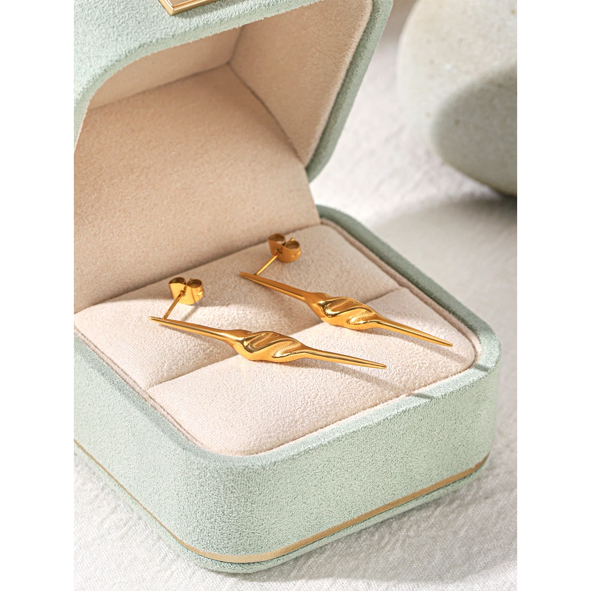 Long Twisted Spiral Spike Drop Earrings For Women PVD Gold Plated Stainless Steel Tarnish Resistant Hypoallergenic Jewelry Gift
Long Twisted Spiral Spike Drop Earrings For Women PVD Gold Plated Stainless Steel Tarnish Resistant Hypoallergenic Jewelry Gift