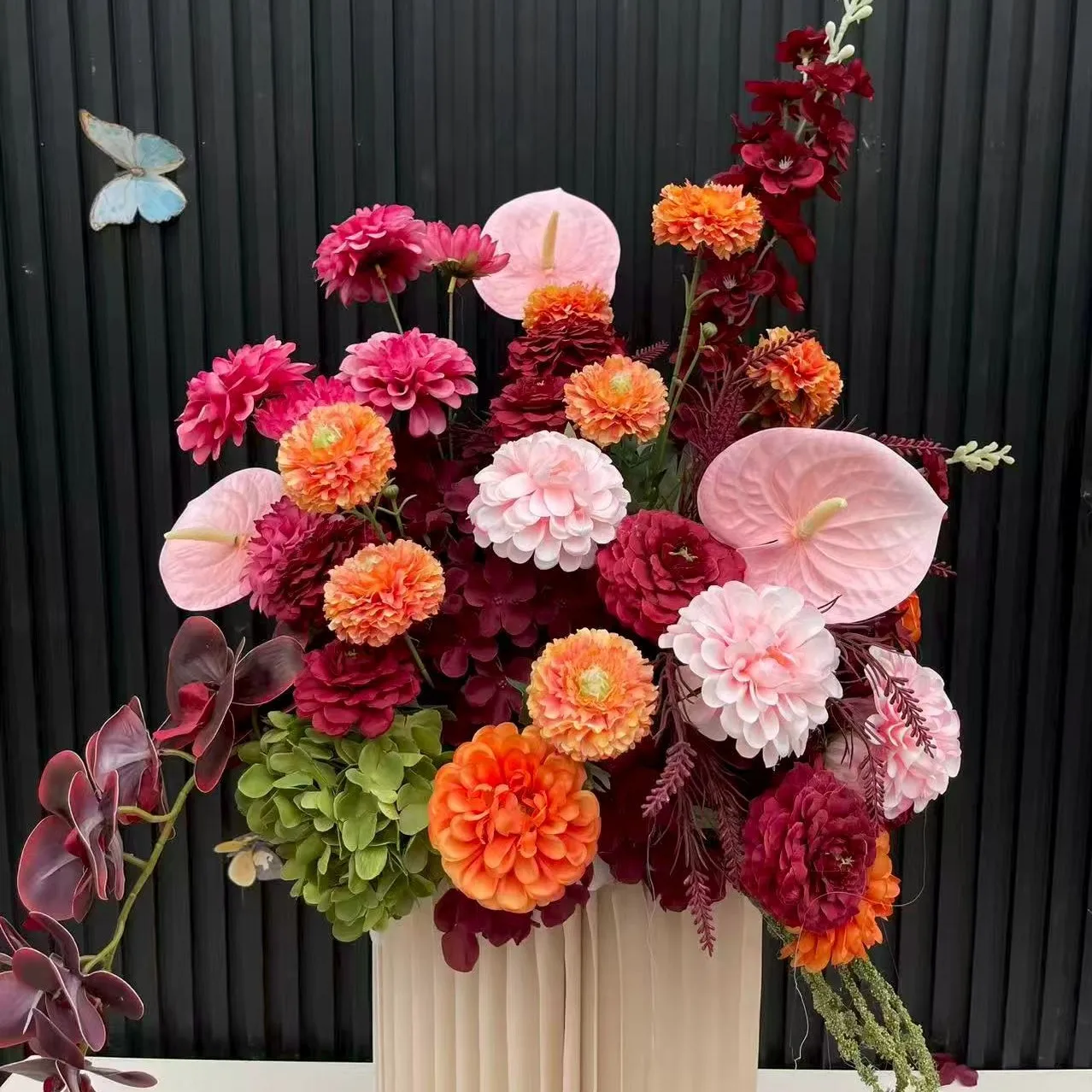 Luxury Colorful Flower Ball Artificial Flower Wedding Decoraiton Table Centerpieces Flower Ball Road Lead Floral Arrangements
Luxury Colorful Flower Ball Artificial Flower Wedding Decoraiton Table Centerpieces Flower Ball Road Lead Floral Arrangements