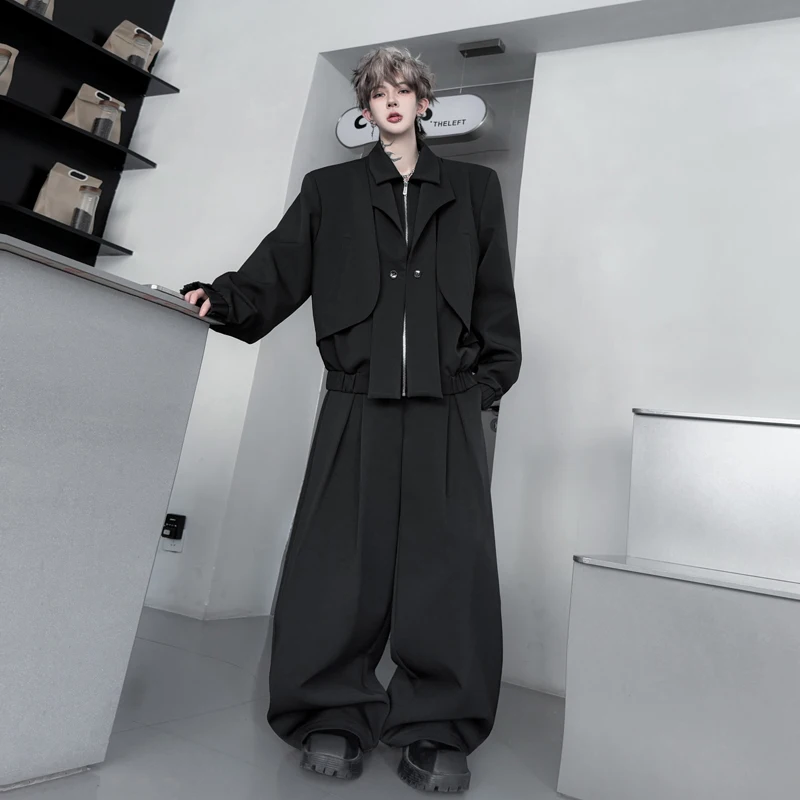 Мужской повседневный костюм-двойка на осень 2025: однотонная куртка с воротником и брюки с широкими штанинами, длинный рукав
Мужской повседневный костюм-двойка на осень 2025: однотонная куртка с воротником и брюки с широкими штанинами, длинный рукав