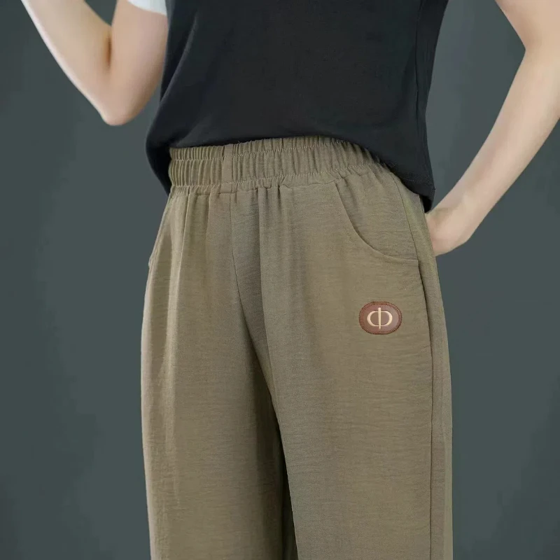 Новинка весна-лето 2024 укороченные брюки с завышенной талией и узором модные повседневные Универсальные женские брюки-султанки
Новинка весна-лето 2024 укороченные брюки с завышенной талией и узором модные повседневные Универсальные женские брюки-султанки