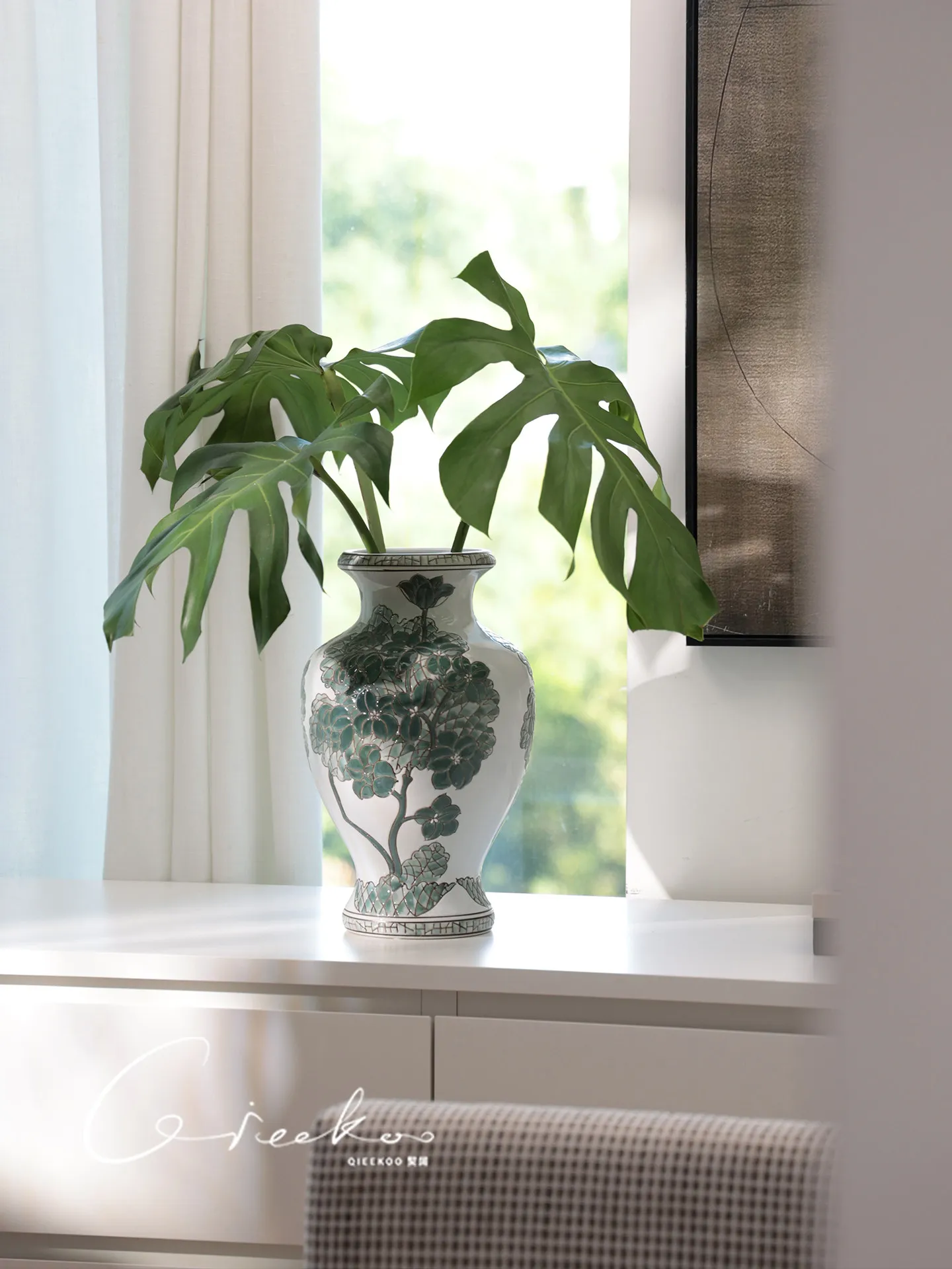 Vase ceramic underglaze color home green blue and white porcelain classical access co ltd. sense of luxury entrance art flower
Vase ceramic underglaze color home green blue and white porcelain classical access co ltd. sense of luxury entrance art flower