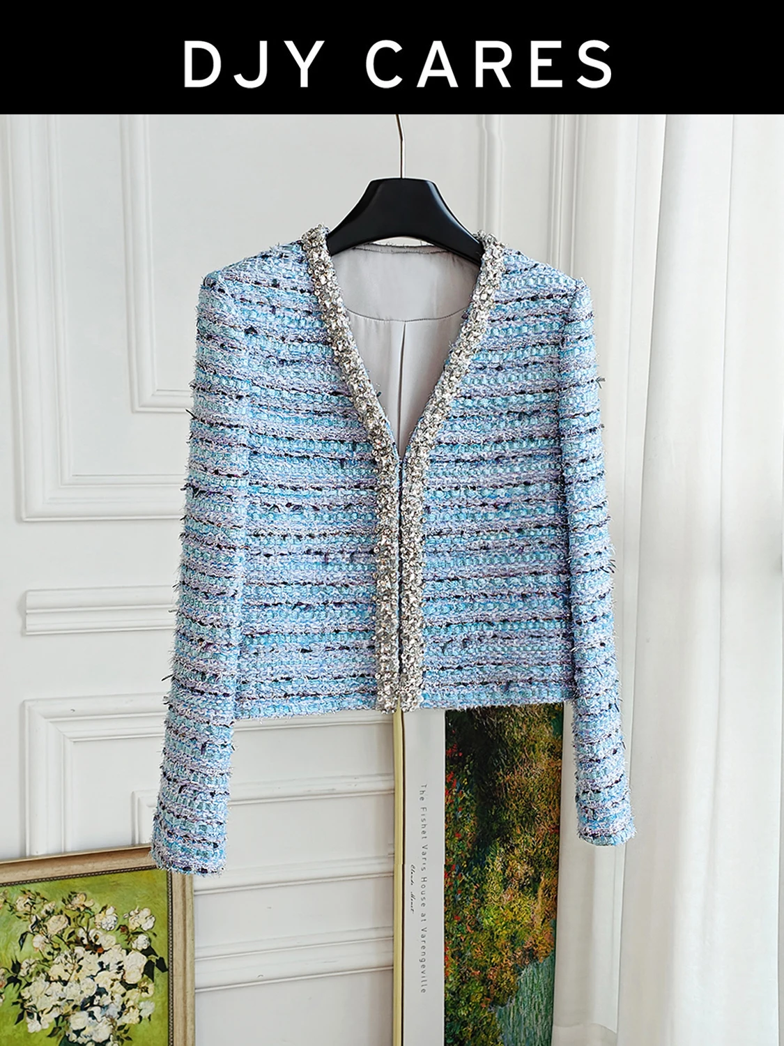 New Blue coarse woolen coat, fashionable and exquisite top big size
New Blue coarse woolen coat, fashionable and exquisite top big size