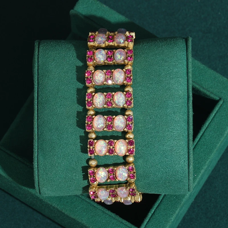 Vintage Rhinestone Pink Opal Flower Charm Bracelet For Woman 2026 New Bangle Jewelry Gold Color Luxury Accessories Antique Deco
Vintage Rhinestone Pink Opal Flower Charm Bracelet For Woman 2026 New Bangle Jewelry Gold Color Luxury Accessories Antique Deco