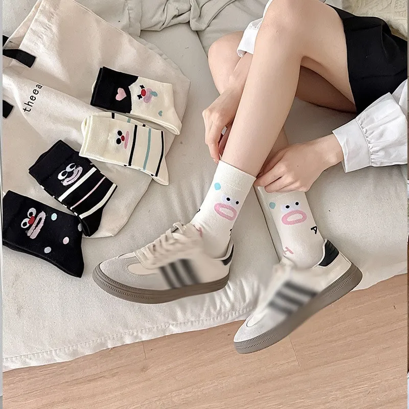 Women's Autumn Winter Socks Cartoon Expression Combed Cotton Boneless Thick Fashion Solid Color Simple Mid Tube Socks Wholesale
Women's Autumn Winter Socks Cartoon Expression Combed Cotton Boneless Thick Fashion Solid Color Simple Mid Tube Socks Wholesale