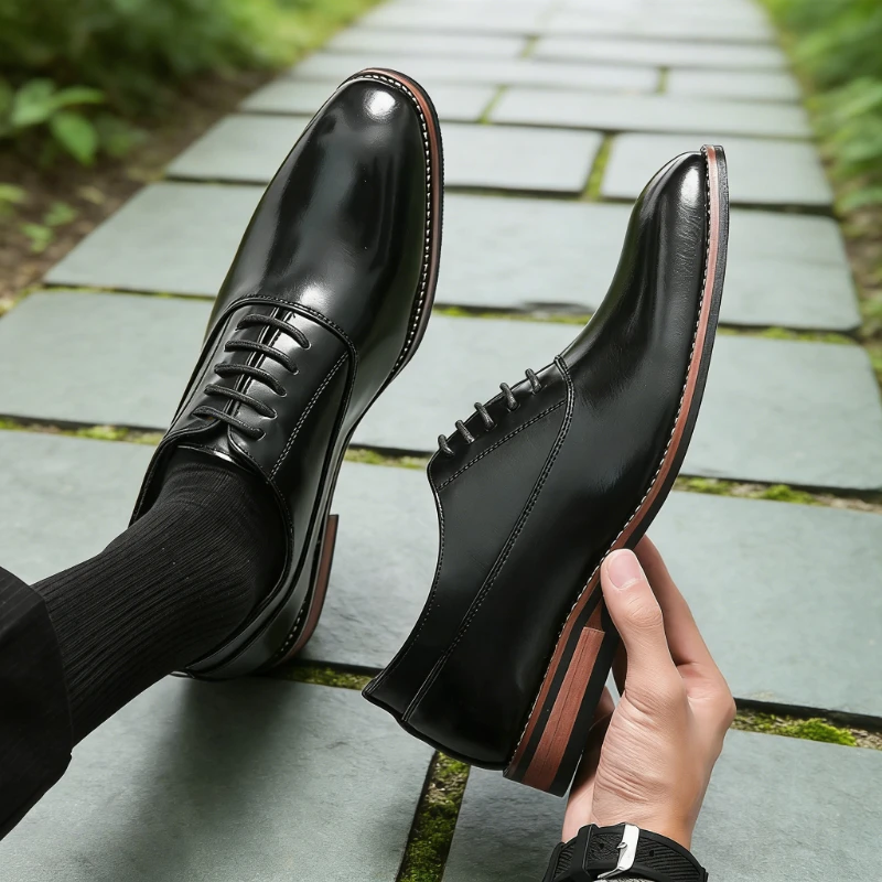 Мужская деловая кожаная обувь высокого качества, дышащая повседневная обувь-оксфорд, свадебные туфли для жениха на мягкой подошве, увеличивающие рост
Мужская деловая кожаная обувь высокого качества, дышащая повседневная обувь-оксфорд, свадебные туфли для жениха на мягкой подошве, увеличивающие рост