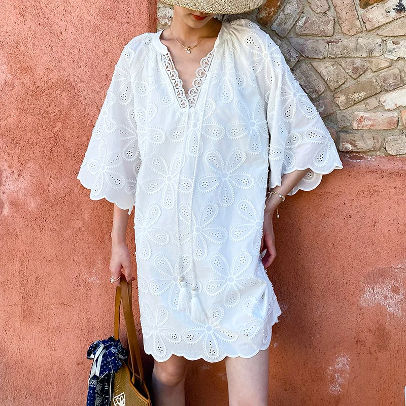 Новое женское летнее платье миди в винтажном французском стиле, свободного кроя, с вышивкой и вырезами, для отпуска и повседневной носки
Новое женское летнее платье миди в винтажном французском стиле, свободного кроя, с вышивкой и вырезами, для отпуска и повседневной носки