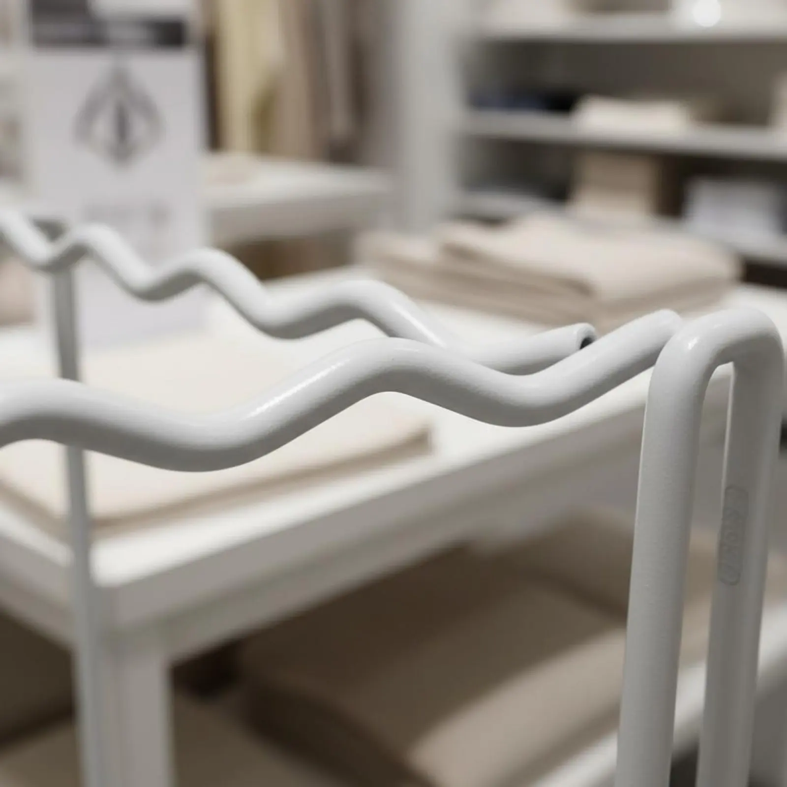 Countertop Bra Display Stand Minimalist Design Underwear Display Rack Metal Lingerie Hanger Stand Freestanding
Countertop Bra Display Stand Minimalist Design Underwear Display Rack Metal Lingerie Hanger Stand Freestanding