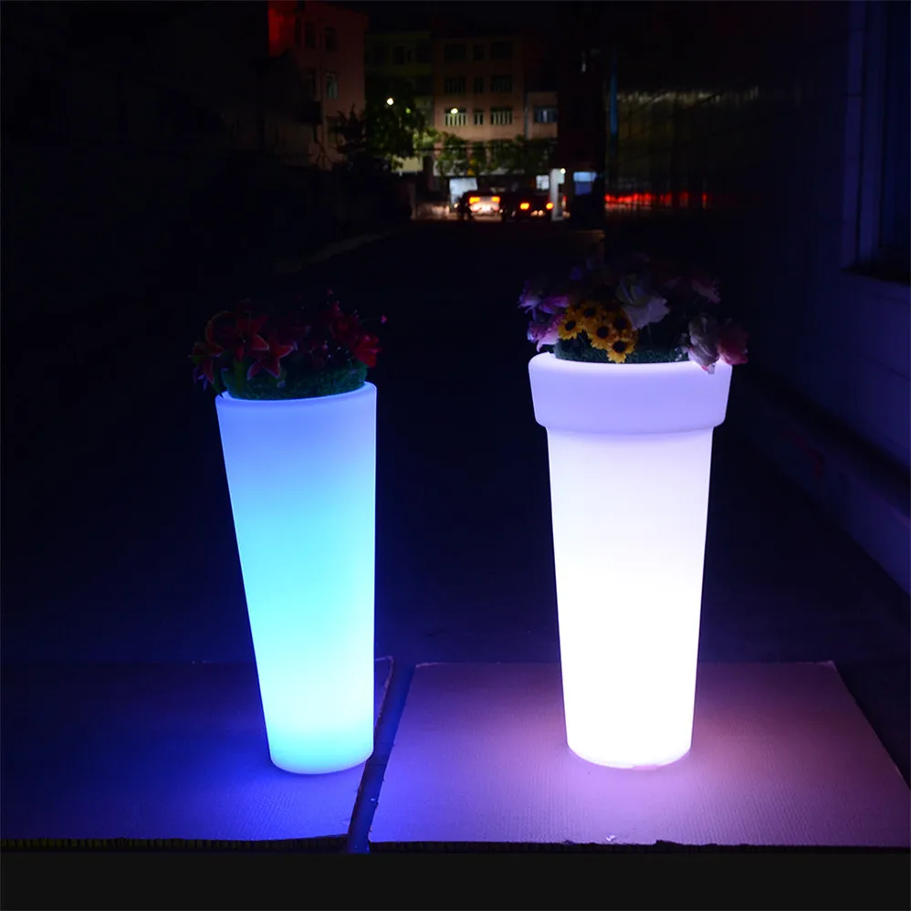 Family Style Smart Rechargeable LED Lighting Large Plants Plastic Plant Pots Modern Garden Illuminating Garden Flower Pot
Family Style Smart Rechargeable LED Lighting Large Plants Plastic Plant Pots Modern Garden Illuminating Garden Flower Pot