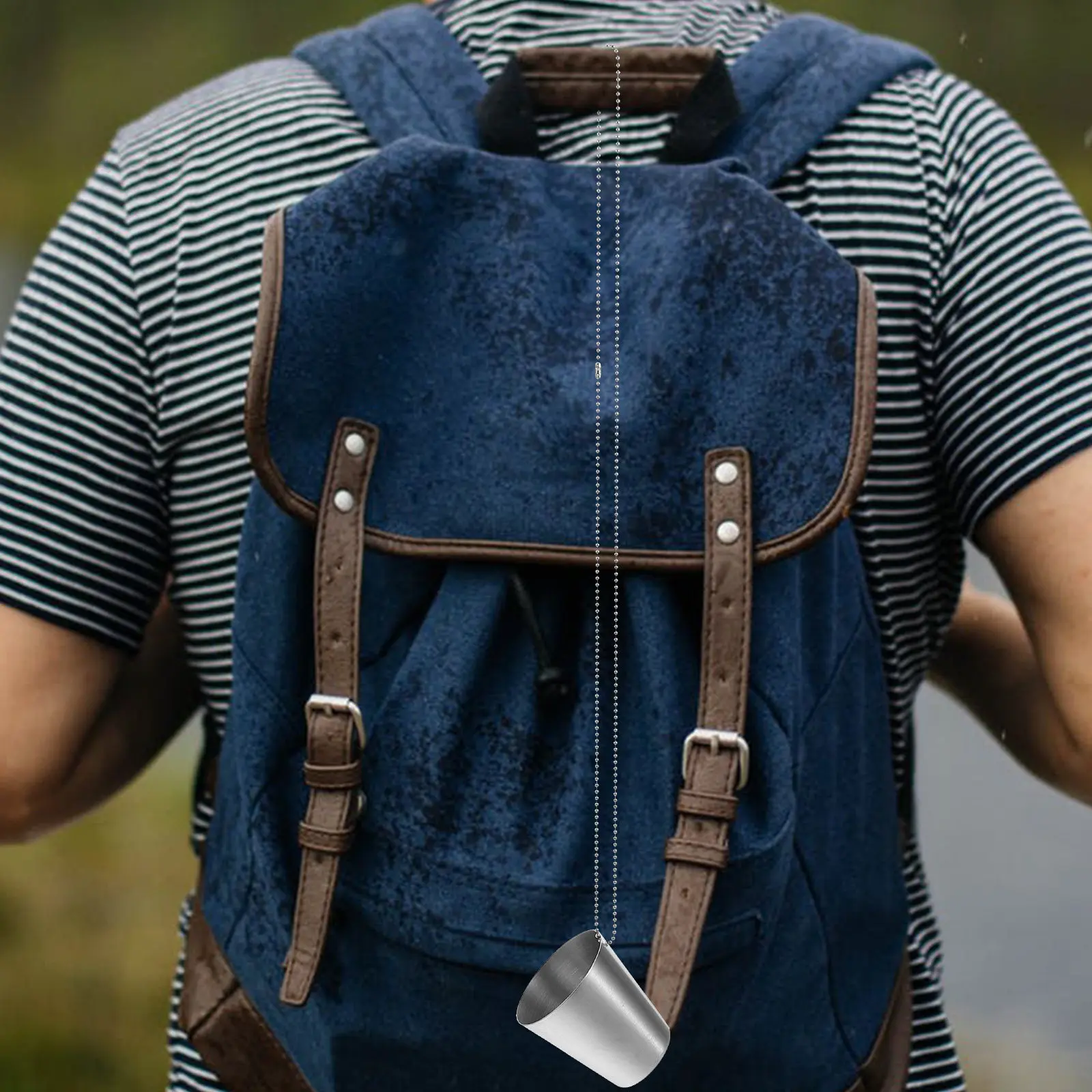 Стеклянный стакан из нержавеющей стали с цепочкой, 60 мл, портативный, небьющийся, для дегустации вина, танцевальных вечеринок и мероприятий
Стеклянный стакан из нержавеющей стали с цепочкой, 60 мл, портативный, небьющийся, для дегустации вина, танцевальных вечеринок и мероприятий