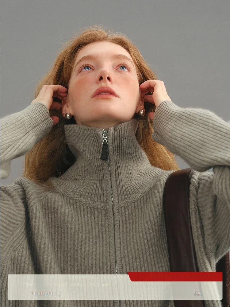 Модный простой шерстяной вязаный кардиган с двойной молнией, женский свитер, повседневная верхняя одежда с отложным воротником, длинный рукав
Модный простой шерстяной вязаный кардиган с двойной молнией, женский свитер, повседневная верхняя одежда с отложным воротником, длинный рукав