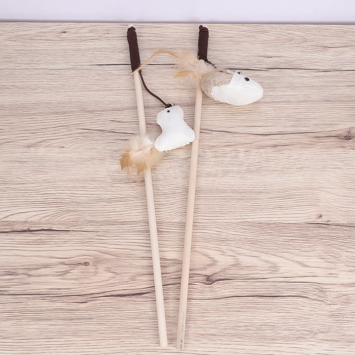 2pcs Wooden Stick Wand Pet Cat Toy Kitten Teasing Fun Bamboo Interactive Training Toy for Cats
2pcs Wooden Stick Wand Pet Cat Toy Kitten Teasing Fun Bamboo Interactive Training Toy for Cats