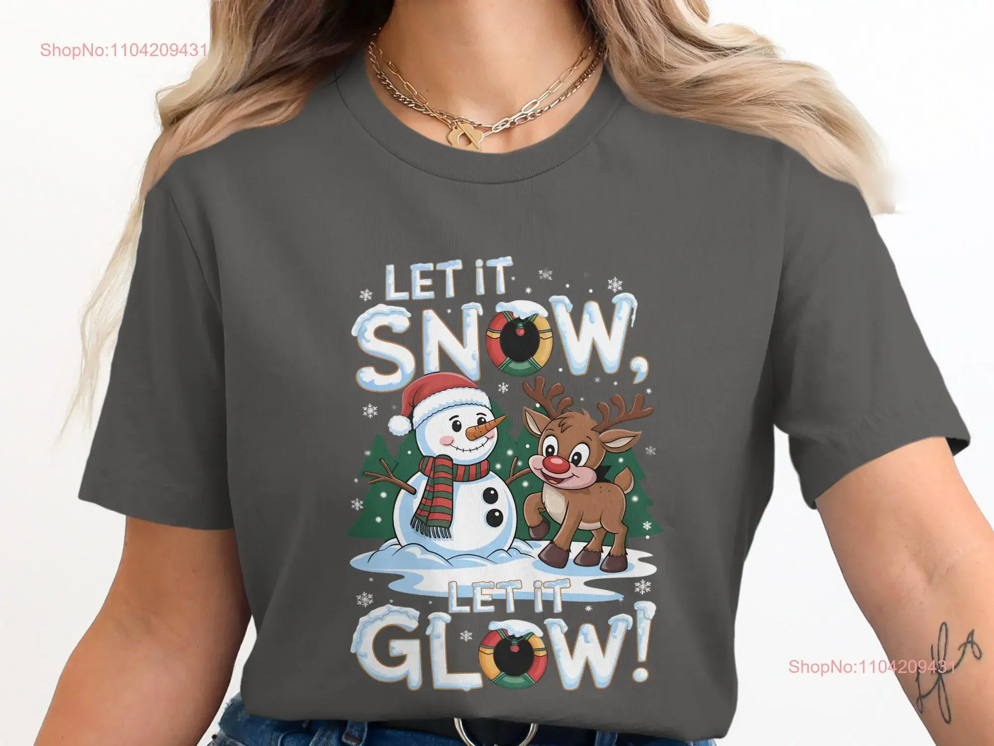 Let It Snow Glow Милая рождественская футболка со снеговиком и оленями Праздничный праздник GifT винтажная стираная дизайнерская одежда унисекс Повседневная
Let It Snow Glow Милая рождественская футболка со снеговиком и оленями Праздничный праздник GifT винтажная стираная дизайнерская одежда унисекс Повседневная