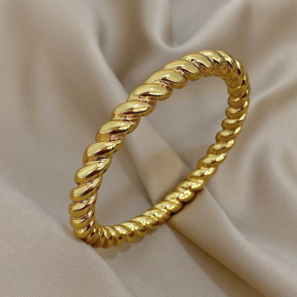 Freetry Glossy Irregular Stainless Steel Wide Bangle Bracelet for Women Minimalist Round Golden Bangle Waterproof Hand Jewelry
Freetry Glossy Irregular Stainless Steel Wide Bangle Bracelet for Women Minimalist Round Golden Bangle Waterproof Hand Jewelry