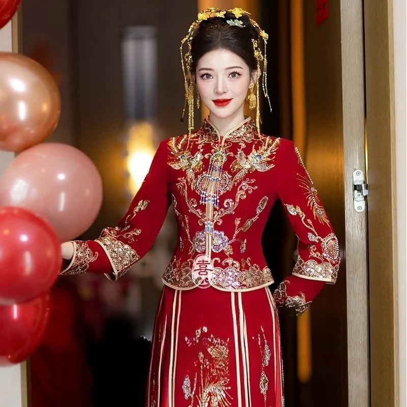 Bride's wedding dress small-sized Chinese-style toasting suit set
Bride's wedding dress small-sized Chinese-style toasting suit set