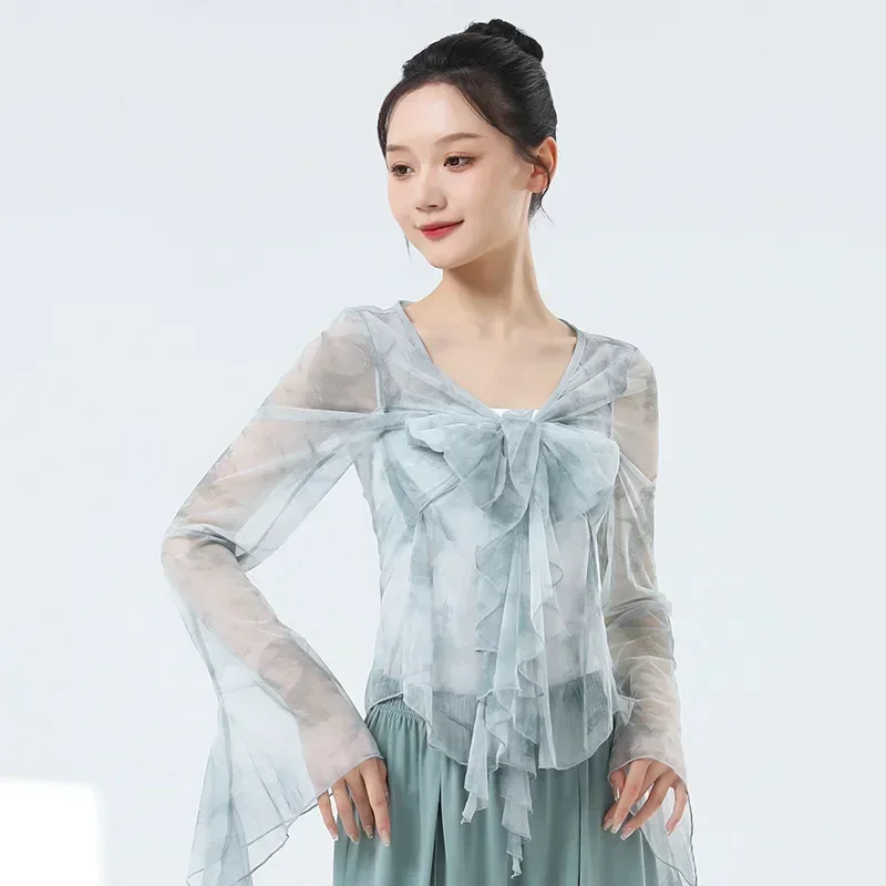 Classical dance mesh dance clothes women's summer sun protection street wear new printed elegant horn lotus leaf sleeves top
Classical dance mesh dance clothes women's summer sun protection street wear new printed elegant horn lotus leaf sleeves top