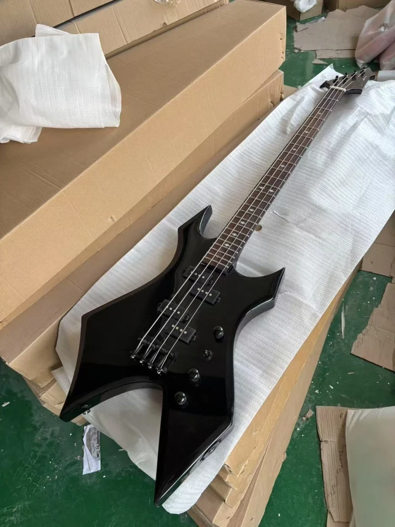 All black 4-string special-shaped electric bass,Rosewood fingerboard,Black hardware,Solid wood quality,Free delivery
All black 4-string special-shaped electric bass,Rosewood fingerboard,Black hardware,Solid wood quality,Free delivery