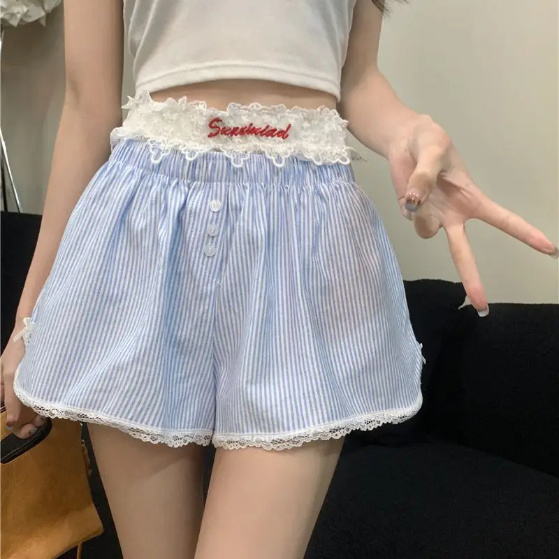 2025 Summer New Lively Cute Lace Patchwork Elastic Waist Two-piece Suit Shorts Femme Korean Fashion Striped High Waist Trousers
2025 Summer New Lively Cute Lace Patchwork Elastic Waist Two-piece Suit Shorts Femme Korean Fashion Striped High Waist Trousers