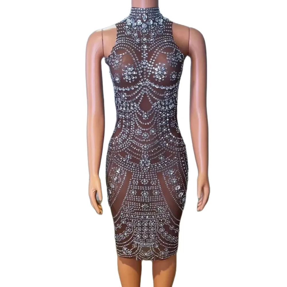 Sexy Evening Party Silver Crystal Rhinestone Sleeveless Transparent Dress Female Singer Stretch Costume Outfit Performance Dress
Sexy Evening Party Silver Crystal Rhinestone Sleeveless Transparent Dress Female Singer Stretch Costume Outfit Performance Dress