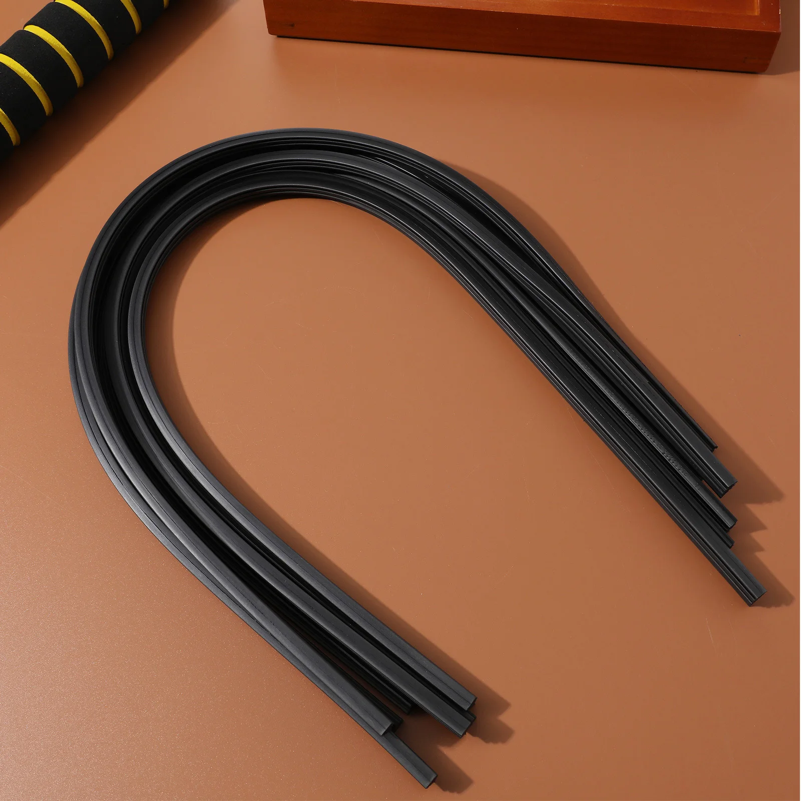 10pcs Boneless Windshield Wiper Blade Refill Strips Universal Auto Car Rubber Replacement For Vehicles Trucks Buses
10pcs Boneless Windshield Wiper Blade Refill Strips Universal Auto Car Rubber Replacement For Vehicles Trucks Buses