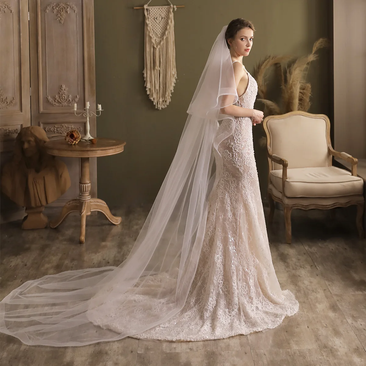 V832 European and American Style Double-Layer Elastic Mesh Bridal Veil Wedding Photography Church Trailing Wedding Headpiece Wholesale
V832 European and American Style Double-Layer Elastic Mesh Bridal Veil Wedding Photography Church Trailing Wedding Headpiece Wholesale