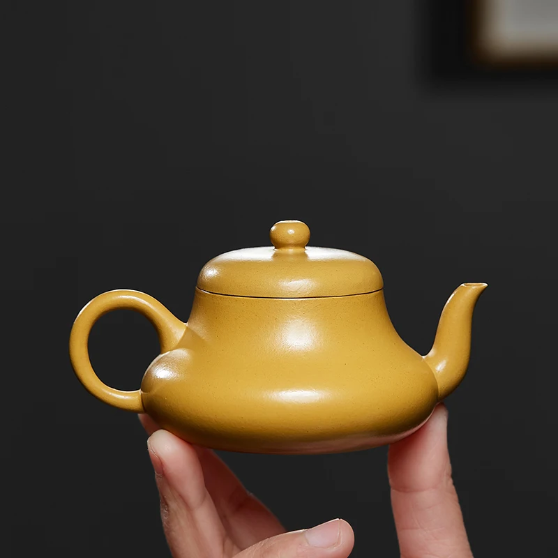 Yixing Junde Purple Clay Handmade Zisha Chinese Pot Pure Ball Hole Sketch Teapot Single Household Tea Set
Yixing Junde Purple Clay Handmade Zisha Chinese Pot Pure Ball Hole Sketch Teapot Single Household Tea Set