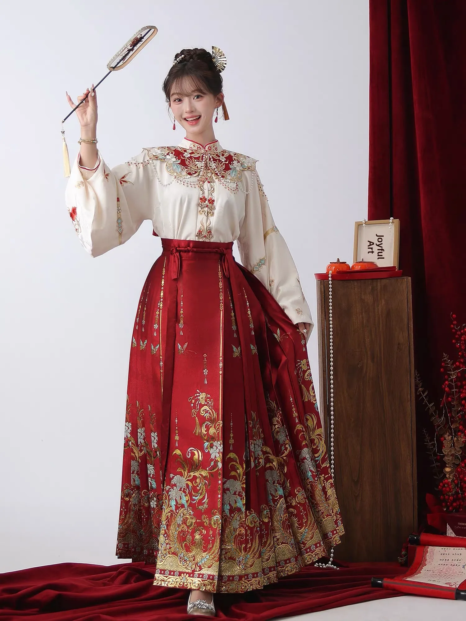 Original【Phoenix And Crane Dance】Wedding Dress Set Gold Weave Tailed Skirt New Year's Greeting Traditional Chinese Hanfu
Original【Phoenix And Crane Dance】Wedding Dress Set Gold Weave Tailed Skirt New Year's Greeting Traditional Chinese Hanfu