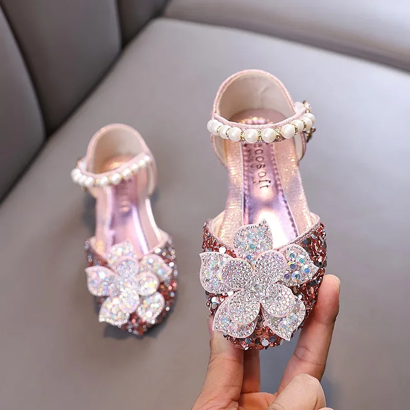 Girls Sandals Summer Luxury Sequins Rhinestone Children Princess Shoes Wedding Party Versatile Kids Fashion Causal Flat Sandals
Girls Sandals Summer Luxury Sequins Rhinestone Children Princess Shoes Wedding Party Versatile Kids Fashion Causal Flat Sandals