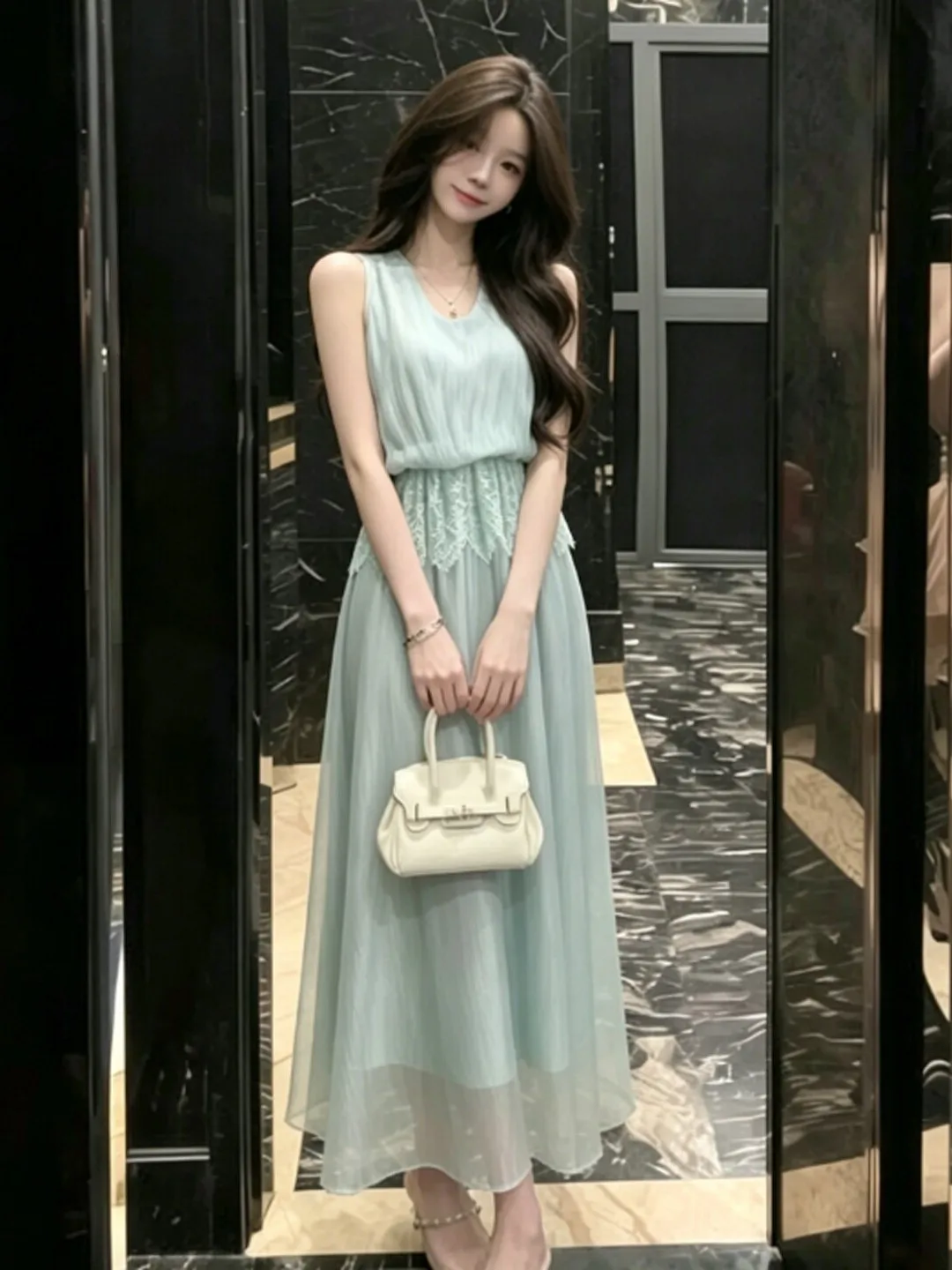 Gentle Wind Beautiful V-neck Waist-cinching Slimming Strap Long Dress Unique Style Dress Summer Cotton High-waisted Lace Midi...
Gentle Wind Beautiful V-neck Waist-cinching Slimming Strap Long Dress Unique Style Dress Summer Cotton High-waisted Lace Midi...
