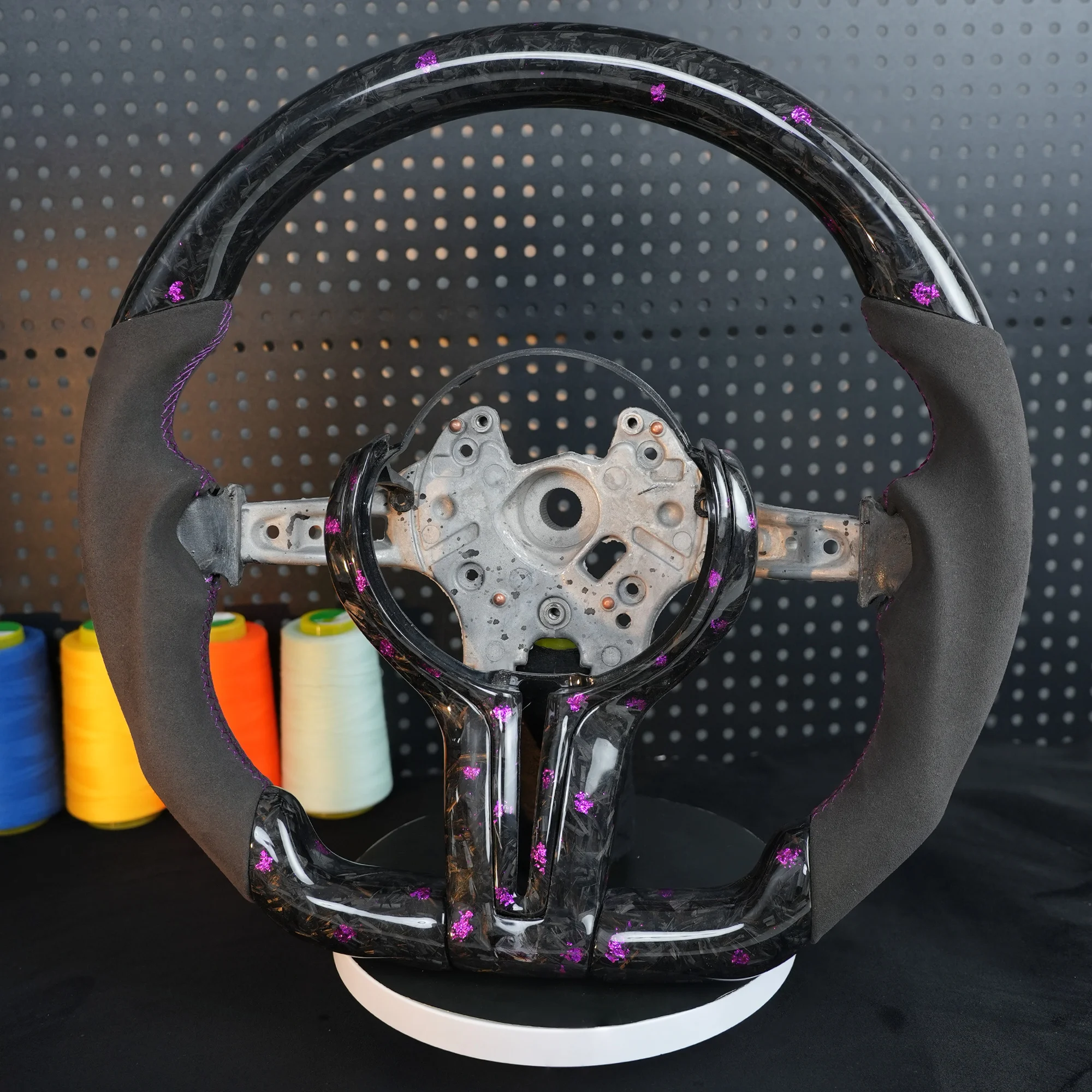 Forged Carbon Fiber Alcant LED Steering Wheel Fit For BMW F30 F10 F11 F20 M3 M5 F21 F31 F32 F33 F22 F25 F34 F36 F01 F23 F06 F07
Forged Carbon Fiber Alcant LED Steering Wheel Fit For BMW F30 F10 F11 F20 M3 M5 F21 F31 F32 F33 F22 F25 F34 F36 F01 F23 F06 F07