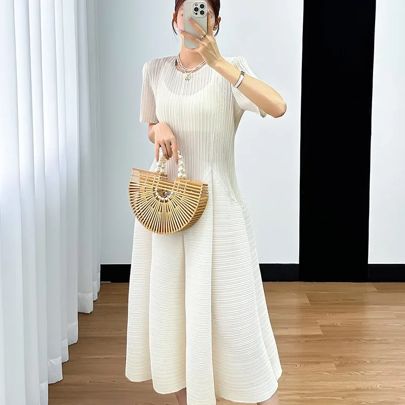 Miyake Y2k Pleated Women's Dress Bubble Short-sleeved Loose Slim Thin Medium-length Dresses for Women 2024 Summer New
Miyake Y2k Pleated Women's Dress Bubble Short-sleeved Loose Slim Thin Medium-length Dresses for Women 2024 Summer New