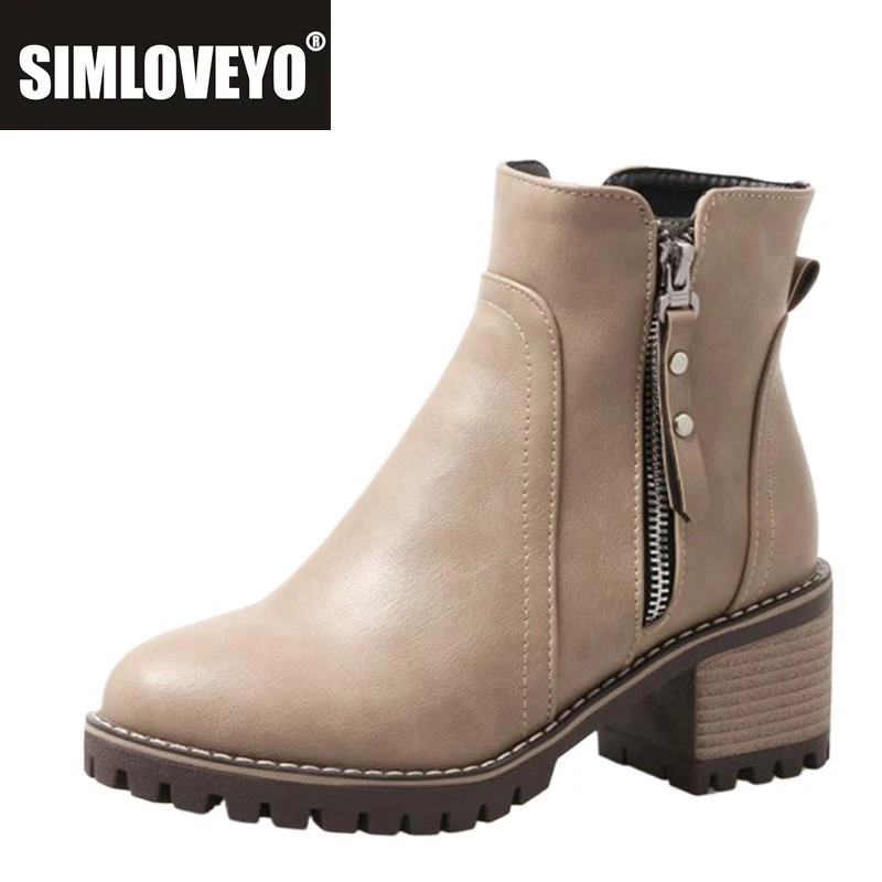 SIMLOVEYO 2025 лаконичные женские ботильоны с круглым носком, короткие плюшевые ботинки на платформе, массивный каблук 6 см, US13, черный, бежевый, серый A4404 
SIMLOVEYO 2025 лаконичные женские ботильоны с круглым носком, короткие плюшевые ботинки на платформе, массивный каблук 6 см, US13, черный, бежевый, серый A4404