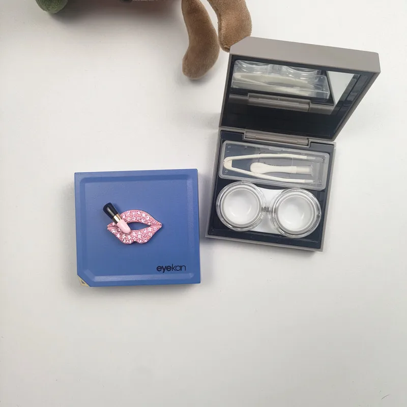 Portable Inlaid Rhinestone red lips Pattern Contact Lens Case Mini Travel Storage Box Eyewear Lens Storage Box Mini Contact B2
Portable Inlaid Rhinestone red lips Pattern Contact Lens Case Mini Travel Storage Box Eyewear Lens Storage Box Mini Contact B2
